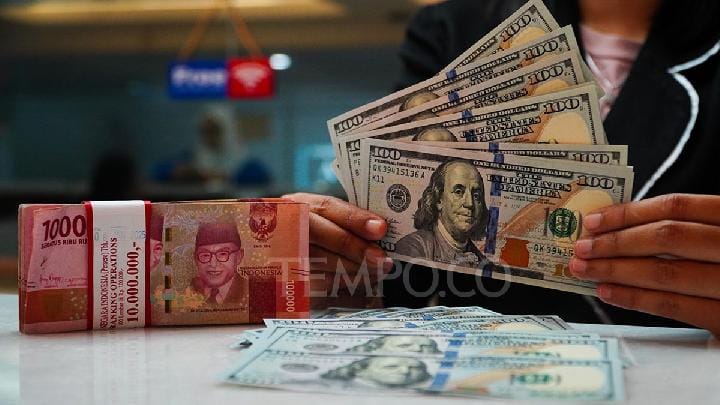 Nilai Tukar Rupiah Terhadap Dolar AS Hari Ini, Dari Pelemahan ke Penguatan