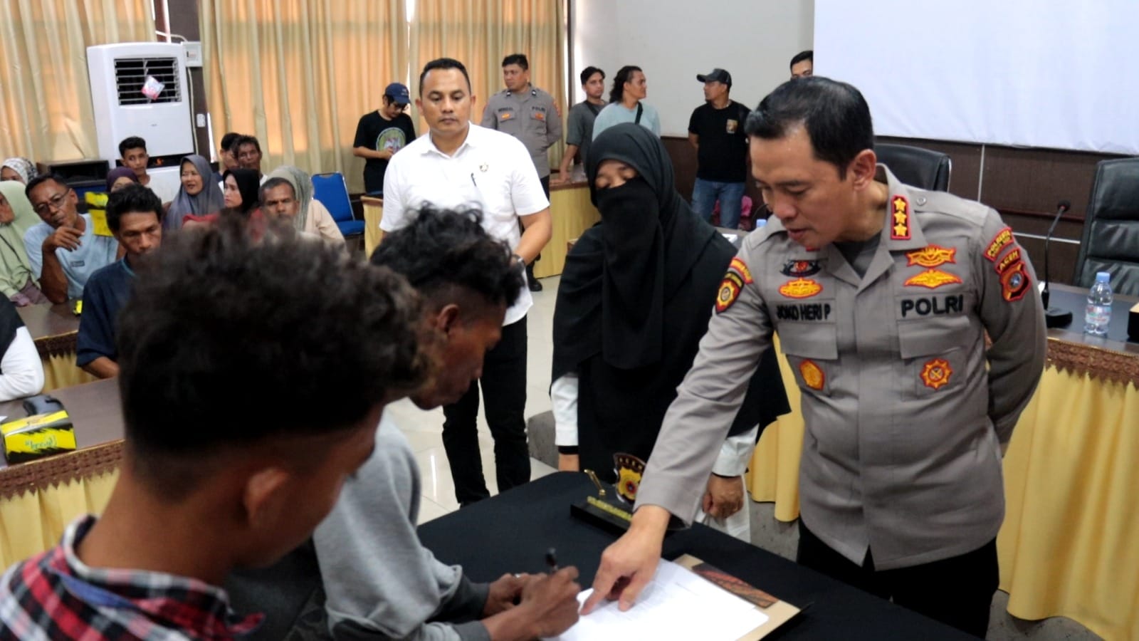 ‎Polisi Bubarkan 4 Geng Motor, Bermula Bentrok yang Berujung Pembacokan