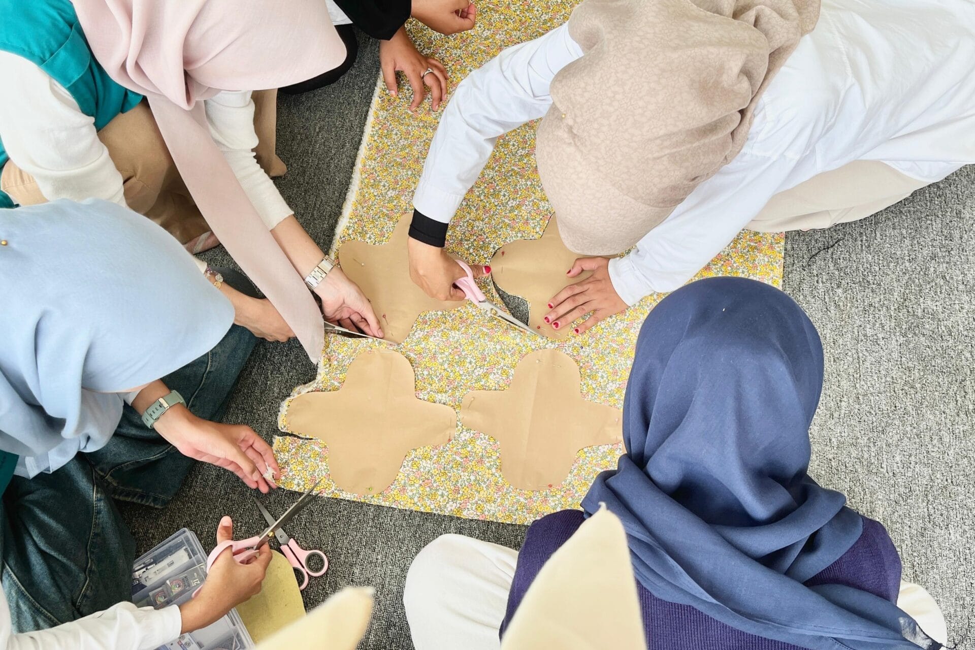 Remaja Putri Aceh Belajar Kesehatan Reproduksi dan Inovasi Pembalut Ramah Lingkungan