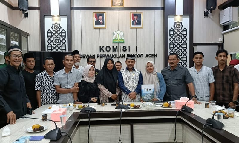 f3d04755-233d-4b9a-9935-4b0459c115ec Komisi I DPRA Dukung Perlawanan Masyarakat Tolak Tambang