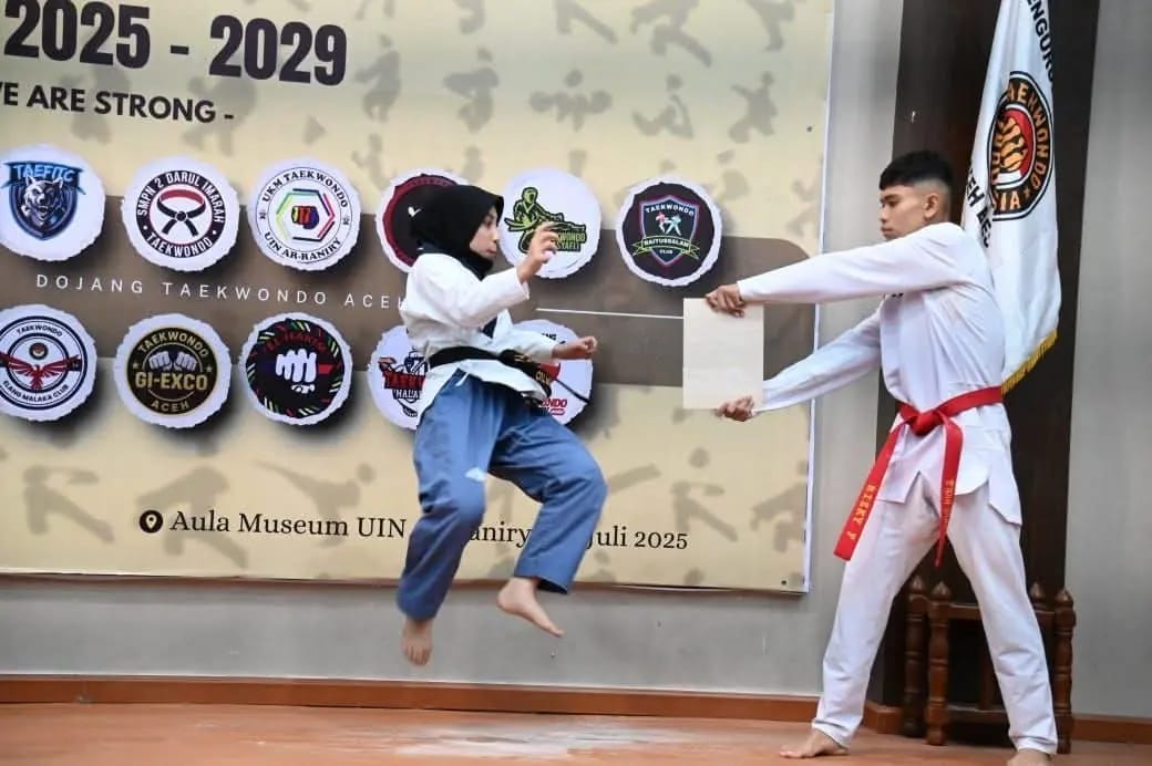 ffe3861a-7d0a-4d82-a313-79df3bfec17c 455 Atlet Taekwondo Aceh Besar Ikuti Ujian Kenaikan Tingkat