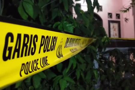 Sahroni dan Keluarganya Ditemukan Tewas di Rumah, Diduga Dibunuh