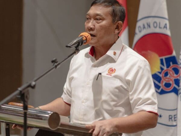 Pusat Tunjuk Mayjen (Purn) Soedarmo Ketua Caretaker KONI Aceh