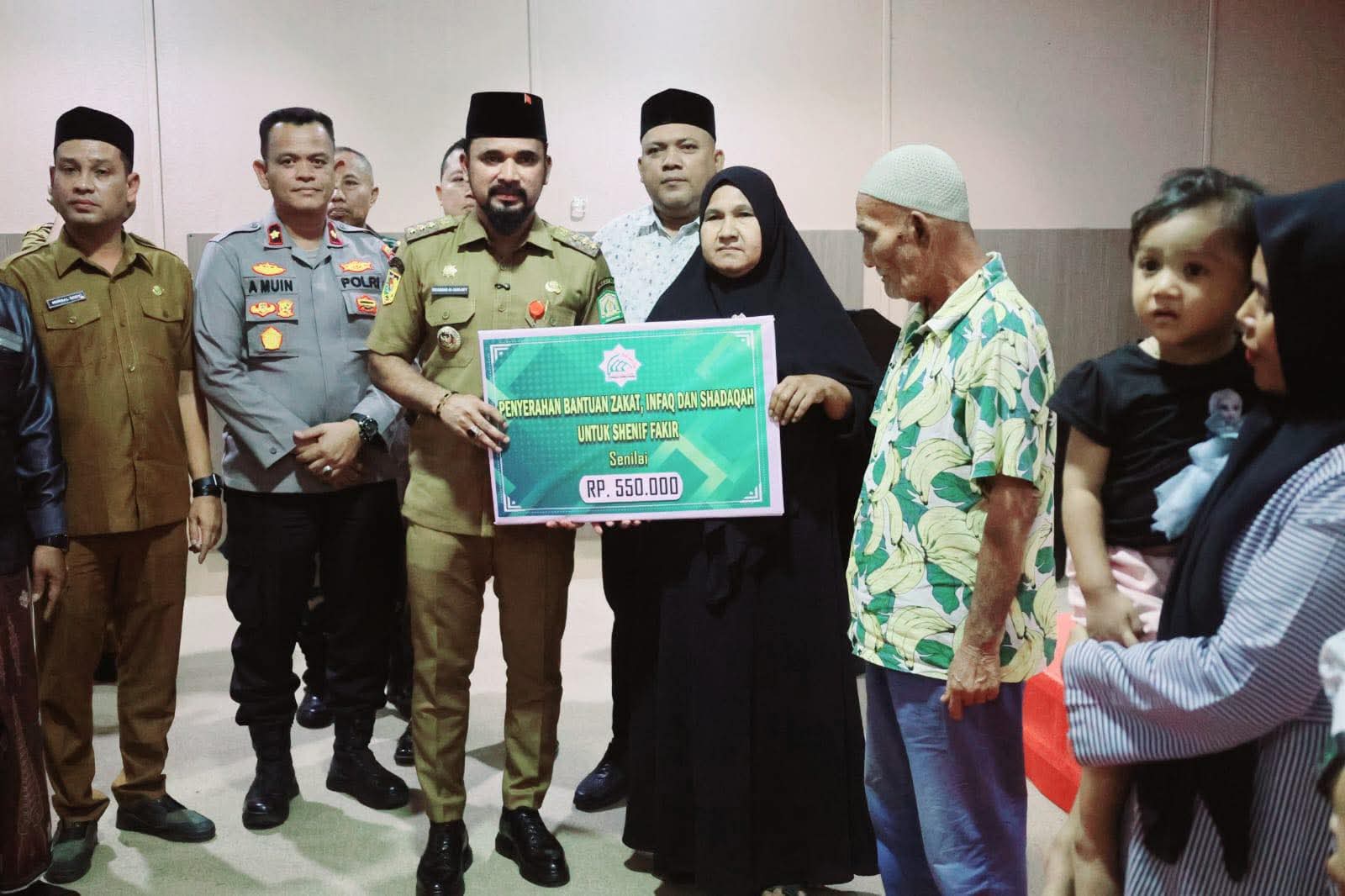 ‎Bupati Aceh Timur Salurkan Zakat Rp3,1 Miliar kepada 5.711 Mustahik