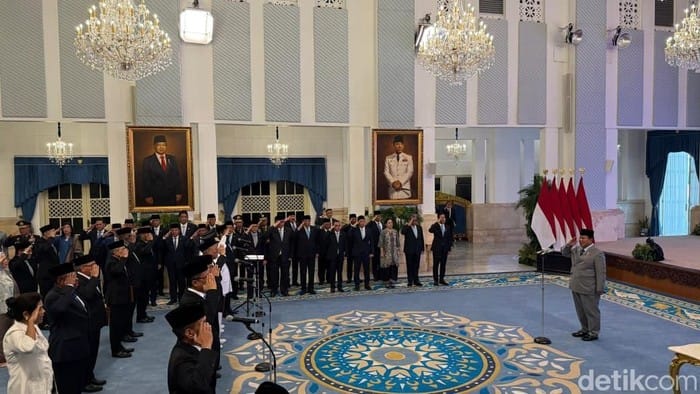 Prabowo Lantik 25 Pejabat Baru, Siapa Saja Mereka?