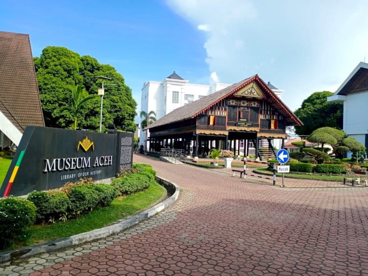 Aceh Bersinar di API Awards 2025, Dua Penghargaan Diboyong Disbudpar