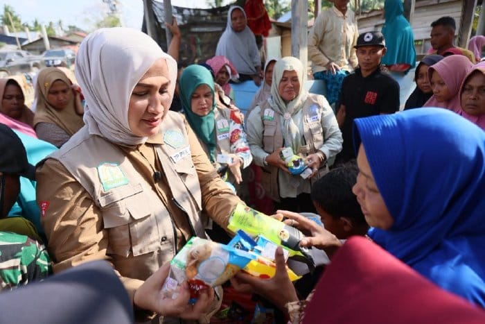 whatsapp_image_2025-12-23_at_2333381 Kak Na Jadi Apoteker Dadakan di Posko Pengungsian Baktiya