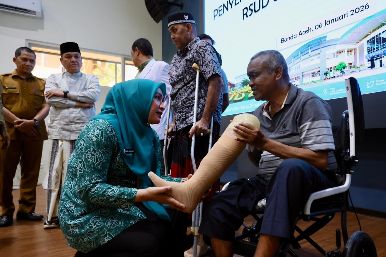 IMG-20260106-WA0131 TP PKK Aceh Gandeng RSUDZA–Baitul Mal Salurkan Kaki Palsu