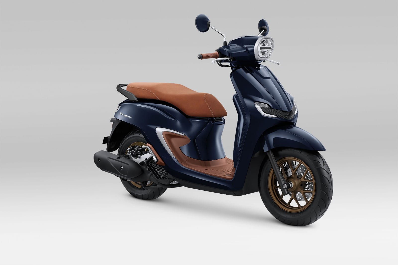 IMG-20260402-WA0212 Semakin Mewah dan Retro, New Honda Stylo 160 Tampil dengan Warna Spesial Burgundy