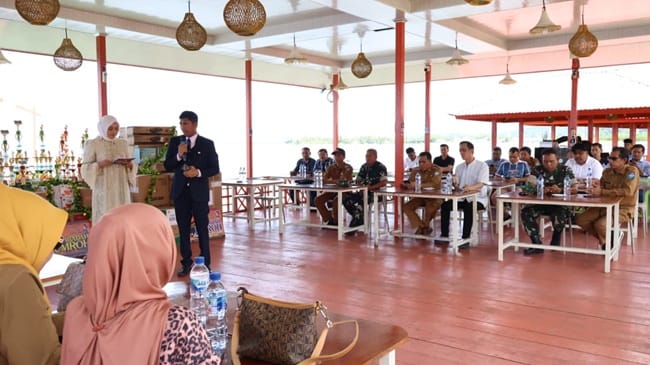 Manajemen AlifaLand menggelar program undian berhadiah umroh sebagai bentuk apresiasi kepada pelanggan setia. Foto: AlifaLand