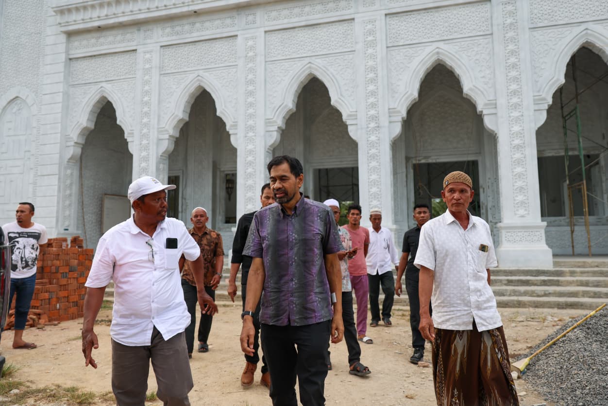 Kisah Mualem Membangun Masjid di Kampung Halaman Aceh Utara