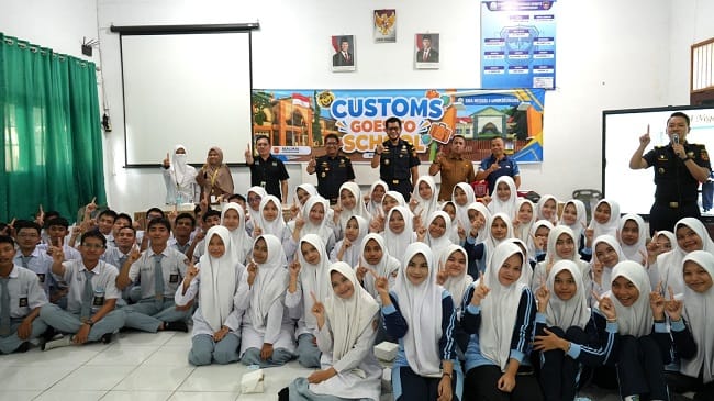 Bea Cukai Lhokseumawe Edukasi Generasi Muda soal Fiskal dan Bahaya Barang Ilegal Lewat Customs Goes To School