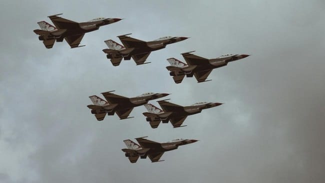 Ilustrasi Perang Iran dan Amerika-Israel (Foto: UX Gun/Unsplash) Baca artikel detiknews, Ilustrasi Perang Iran dan Amerika-Israel (Foto: UX Gun/Unsplash)