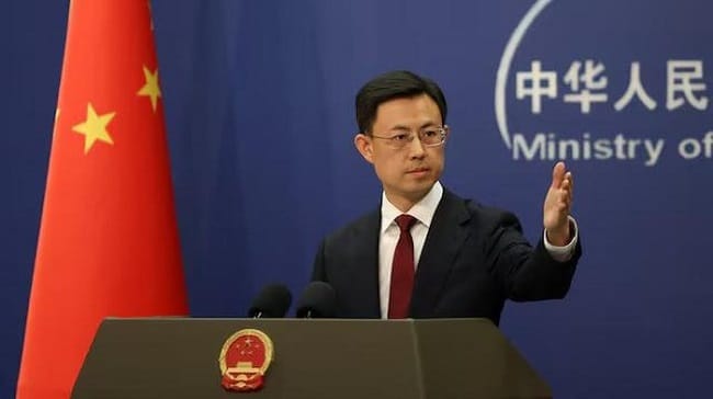 Juru bicara Kementerian Luar Negeri China, Guo Jiakun, dalam konferensi pers di Beijing (dok. REUTERS/Florence Lo/File photo)