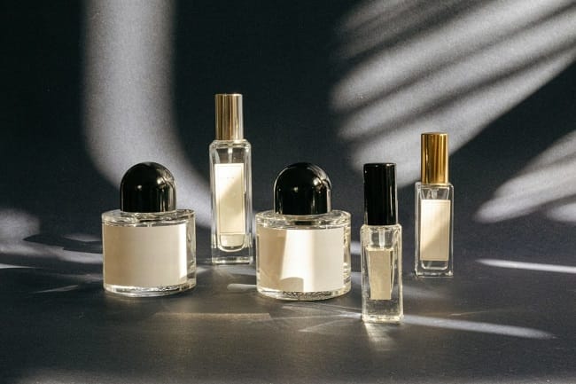 Ilustrasi parfum.(Dok. Unsplash/Lera Ginzburg) Ilustrasi parfum.(Dok. Unsplash/Lera Ginzburg)