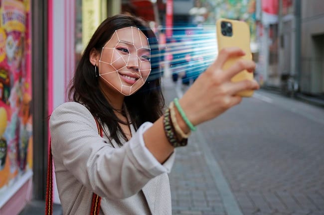 Ilustrasi face recognition. Registrasi kartu SIM menggunakan face recognition diberlakukan mula 1 Januari 2026.(Freepik) Ilustrasi face recognition. Registrasi kartu SIM menggunakan face recognition diberlakukan mula 1 Januari 2026.(Freepik)