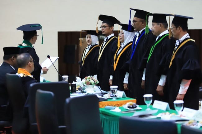 Pengukuhan enam profesor baru Universitas Syiah Kuala di Gedung AAC Dayan Dawood, Selasa (12/5/2026). FOTO/Humas USK