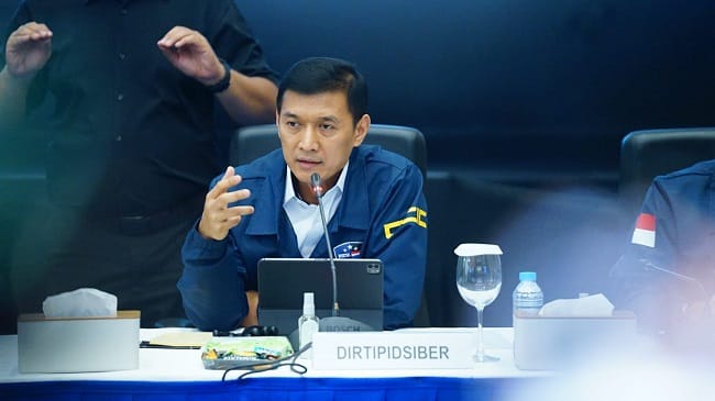 Hak cipta foto di atas dikembalikan sesungguhnya kepada pemilik foto