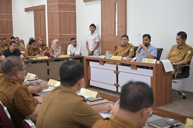 Gubernur Aceh Muzakir Manaf (Mualem) memimpin Rapat Pimpinan (Rapim) Pemerintah Aceh bulan Mei 2026, Selasa (5/5/2026)