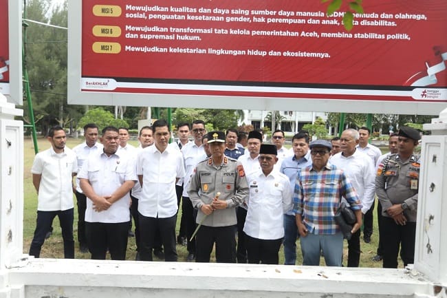 Hak cipta foto di atas dikembalikan sesungguhnya kepada pemilik foto