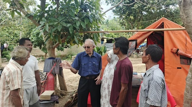 Wali Nanggroe Aceh, Paduka Yang Mulia Tgk. Malik Mahmud Al Haythar, melakukan peninjauan langsung ke sejumlah wilayah terdampak bencana hidrometeorologi diantaranya di Kabupaten Pidie Jaya.