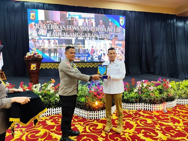 BERI PEMAPARAN - Kepala BBPOM Aceh, Riyanto, beri pemaparan saat Rakerwas Polda Aceh, Rabu (7/5/2026).