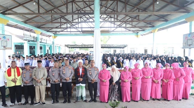 Kapolda Aceh Irjen Pol. Drs. Marzuki Ali Basyah, M. M, melaksanakan kunjungan kerja ke Polres Aceh Tenggara