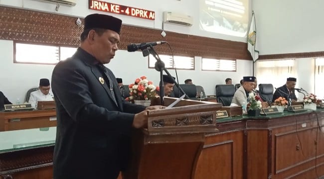 Bupati Aceh Besar Paparkan Raqan Penyertaan Modal PDAM Bupati Aceh Besar Paparkan Raqan Penyertaan Modal PDAM