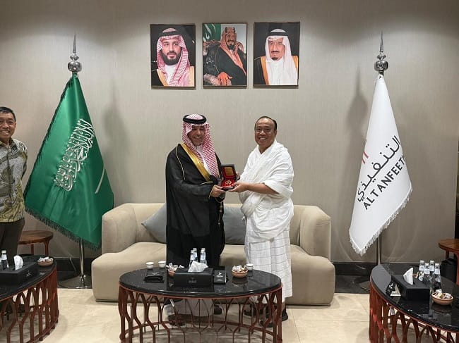 Foto: Wakapolri Komjen Dedi Prasetyo melakukan pertemuan dengan jajaran Presidency of State Security (PSS) Arab Saudi di Kantor PSS, Kota Riyadh, Arab Saudi (dok.istimewa) Foto: Wakapolri Komjen Dedi Prasetyo melakukan pertemuan dengan jajaran Presidency of State Security (PSS) Arab Saudi di Kantor PSS, Kota Riyadh, Arab Saudi (dok.istimewa)
