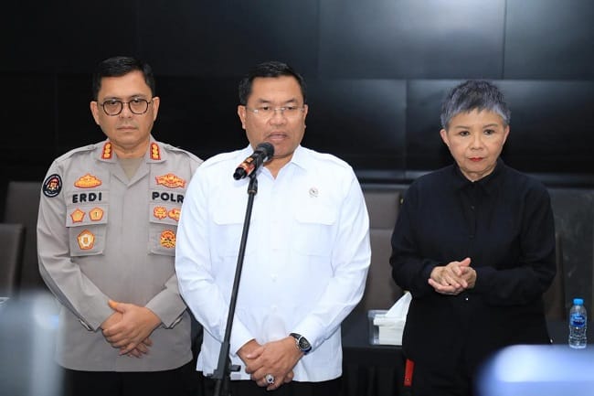 Wakil Kepala Badan Gizi Nasional (BGN) memperkuat koordinasi dengan Satgas Makan Bergizi Gratis (MBG) Polri dan Bareskrim Polri guna mengawal penanganan dugaan praktik ilegal jual beli titik Satuan Pelayanan Pemenuhan Gizi (SPPG) yang dilaporkan terjadi di sejumlah daerah. Wakil Kepala Badan Gizi Nasional (BGN) memperkuat koordinasi dengan Satgas Makan Bergizi Gratis (MBG) Polri dan Bareskrim Polri guna mengawal penanganan dugaan praktik ilegal jual beli titik Satuan Pelayanan Pemenuhan Gizi (SPPG) yang dilaporkan terjadi di sejumlah daerah.
