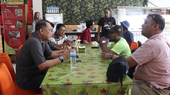 Satgas Humas Ops Damai Cartenz-2026 Perkuat Sinergitas Bersama Wartawan di Jayapura (Foto: Humas ODC) Satgas Humas Ops Damai Cartenz-2026 Perkuat Sinergitas Bersama Wartawan di Jayapura (Foto: Humas ODC)