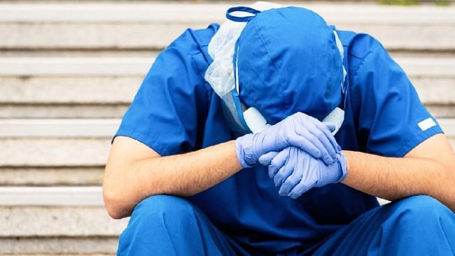 Ilustrasi dokter. Foto: Getty Images/iStockphoto/Kiwis