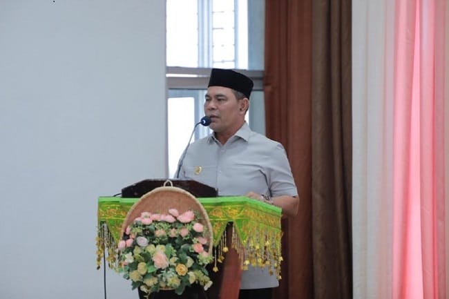 Bupati Aceh Besar H Muharram Idris saat menyampaikan sambutan pada acara launching Galeri Kebudayaan Aceh, di Gedung Dekranasda Aceh Besar, Sabtu (02/04/2026). FOTO/ MC ACEH BESAR