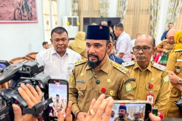 Dukung Langkah Mualem Cabut Pergub JKA, Al-Farlaky: Bukti Keberpihakan pada Rakyat Bupati Aceh Timur, Iskandar Usman Al-Farlaky. Foto: Istimewa