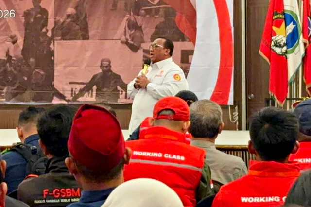 Presiden KSPSI Andi Gani Nena Wea dalam sambutannya di pembukaan Kongres III Konfederasi Persatuan Buruh Indonesia (KPBI) di Hotel Acacia, Senen, Jakarta Pusat, Minggu (7/6/2026). Presiden KSPSI Andi Gani Nena Wea dalam sambutannya di pembukaan Kongres III Konfederasi Persatuan Buruh Indonesia (KPBI) di Hotel Acacia, Senen, Jakarta Pusat, Minggu (7/6/2026).