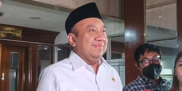 Wakil Ketua Komisi X DPR RI, Lalu Hadrian Irfani. Wakil Ketua Komisi X DPR RI, Lalu Hadrian Irfani.