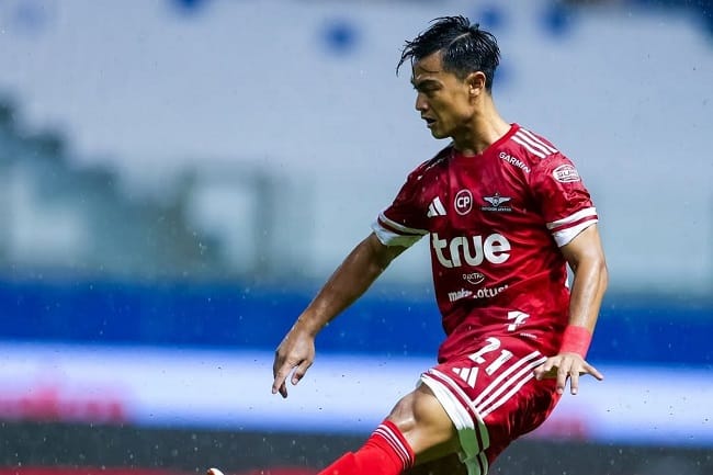 Pesepakbola Timnas Indonesia Pratama Arhan saat berbaju Bangkok United. (Dokumentasi Instagram Bangkok United Ofisial) Pesepakbola Timnas Indonesia Pratama Arhan saat berbaju Bangkok United. (Dokumentasi Instagram Bangkok United Ofisial)