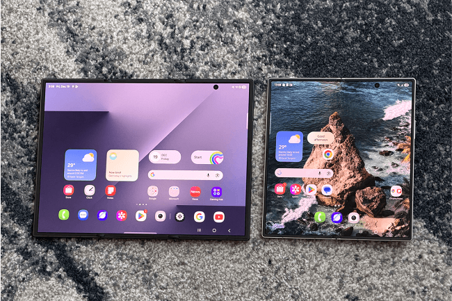 Perbandingan layar dari Samsung Galaxy Trifold (kiri) dan Samsung Galaxy Z Fold 7 (kanan)(KOMPAS.com/Caroline Saskia Tanoto) Perbandingan layar dari Samsung Galaxy Trifold (kiri) dan Samsung Galaxy Z Fold 7 (kanan)(KOMPAS.com/Caroline Saskia Tanoto)