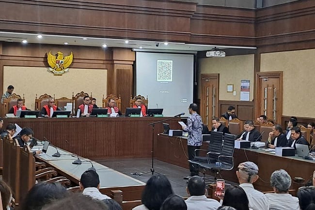 Mantan Mendikbudristek Nadiem Makarim membacakan pleidoi dalam sidang kasus dugaan korupsi pengadaan laptop Chromebook di Pengadilan Tipikor Jakarta Pusat, Selasa (2/6/2026).(KOMPAS.com/Fristin Intan Sulistyowati ) Mantan Mendikbudristek Nadiem Makarim membacakan pleidoi dalam sidang kasus dugaan korupsi pengadaan laptop Chromebook di Pengadilan Tipikor Jakarta Pusat, Selasa (2/6/2026).(KOMPAS.com/Fristin Intan Sulistyowati )