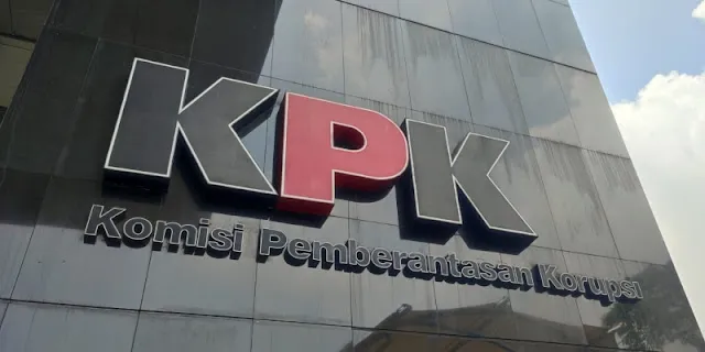 Ⓒ Hak cipta foto di atas dikembalikan sesungguhnya kepada pemilik foto Ⓒ Hak cipta foto di atas dikembalikan sesungguhnya kepada pemilik foto