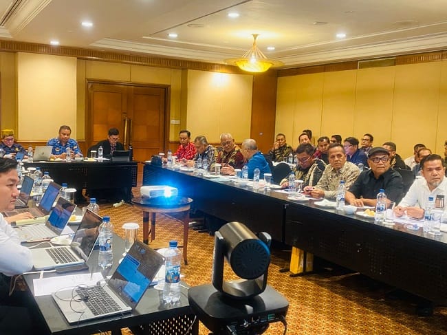 PERTEMUAN BERSAMA KEMENDAGRI — Tim dari Pemerintah Aceh saat menghadiri pertemuan bersama Kemendagri dalam rangka pembahasan revisi UUPA di Hotel Aryaduta, Jakarta, Rabu (17/6/2026).