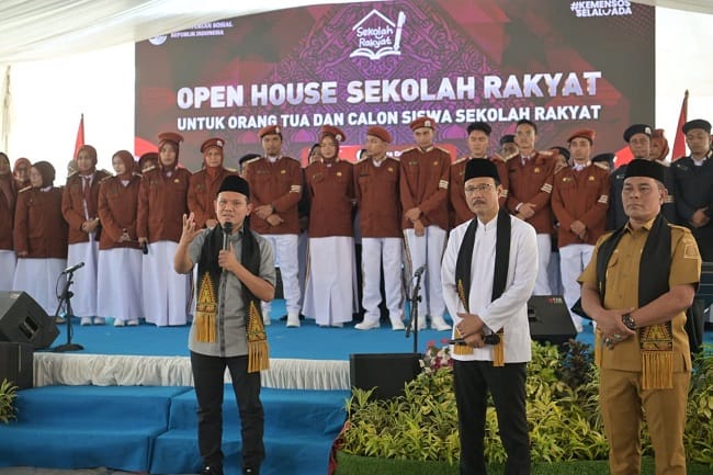 KUNJUNGI SEKOLAH RAKYAT - Menteri Sosial RI, Saifullah Yusuf (Gus Ipul) saat lakukan kunjungan ke Sekolah Rakyat di Aceh Besar, Senin (8/6/2026).