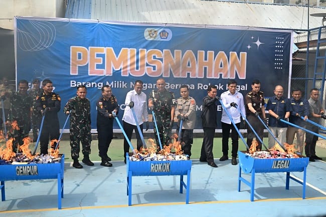 Bea Cukai Lhokseumawe Dan Kanwil Bea Cukai Aceh Musnahkan 22,2 Juta Batang Rokok Ilegal