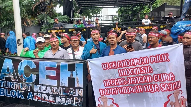 Foto: Aksi masyarakat Aceh menuntut keadilan atas Blok Andaman di Kantor Kementerian ESDM, Jakarta, Kamis, 25 Juni 2026. (Foto Dok TIM)