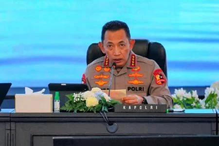 Kapolri Jenderal Polisi Listyo Sigit Prabowo buka suara terkait penahanan Roy Suryo dan dr Tifa. Kapolri Jenderal Polisi Listyo Sigit Prabowo buka suara terkait penahanan Roy Suryo dan dr Tifa.