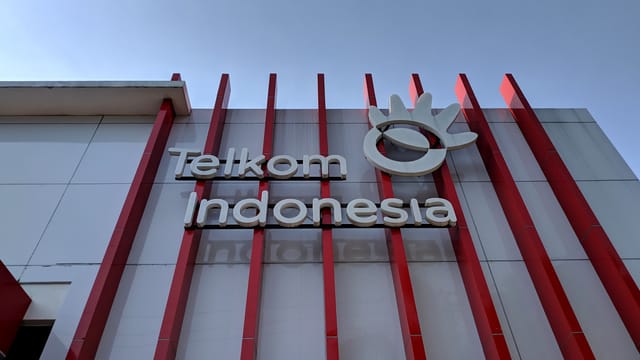 Ilustrasi Telkom. Foto: Shutter Stock Ilustrasi Telkom. Foto: Shutter Stock