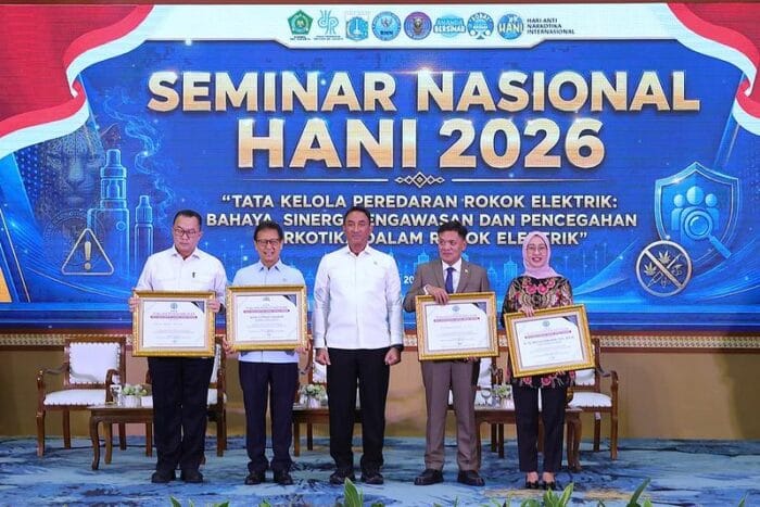 Menkes Tegaskan Rokok Elektrik Tak Lebih Aman Dibanding Rokok Konvensional