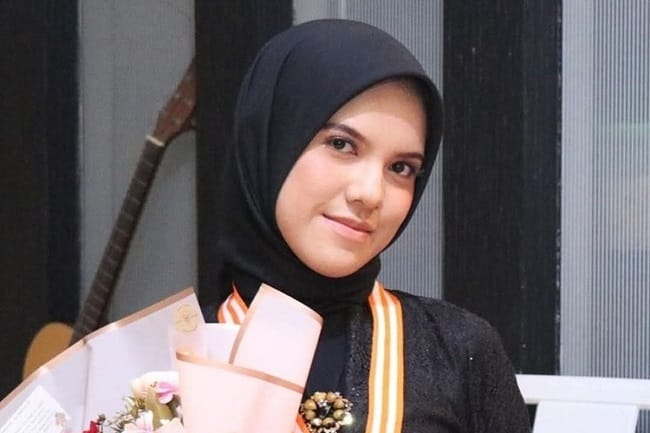 Seorang mahasiswi Telkom University (Tel-U), Nadira Az-Zahra (21), dilaporkan hilang secara misterius sejak Selasa (30/6/2026) pagi.(Dokumen Telkom University) Seorang mahasiswi Telkom University (Tel-U), Nadira Az-Zahra (21), dilaporkan hilang secara misterius sejak Selasa (30/6/2026) pagi.(Dokumen Telkom University)