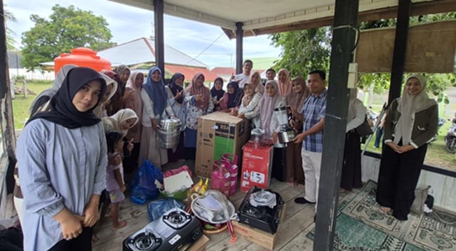 Tim Fakultas Kelautan dan Perikanan (FKP) Universitas Syiah Kuala (USK) bersama peserta saat kegiatan Pengabdian kepada Masyarakat di Gampong Neuhen, Kabupaten Aceh Besar, 29 Juni 2026. Foto: Istimewa. Tim Fakultas Kelautan dan Perikanan (FKP) Universitas Syiah Kuala (USK) bersama peserta saat kegiatan Pengabdian kepada Masyarakat di Gampong Neuhen, Kabupaten Aceh Besar, 29 Juni 2026. Foto: Istimewa.