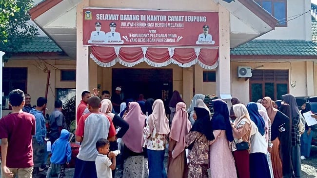 Pemerintah Aceh Besar kembali menggelar pangan murah untuk masyarakat di Kecamatan Leupung, Kamis (2/7/2026). FOTO/ MC ACEH BESAR Pemerintah Aceh Besar kembali menggelar pangan murah untuk masyarakat di Kecamatan Leupung, Kamis (2/7/2026). FOTO/ MC ACEH BESAR